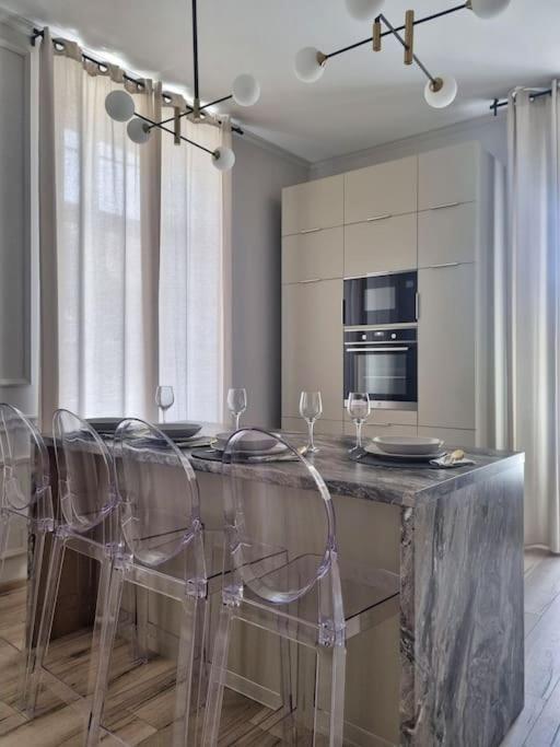 Central Park Apartments Бйеловар Екстериор снимка