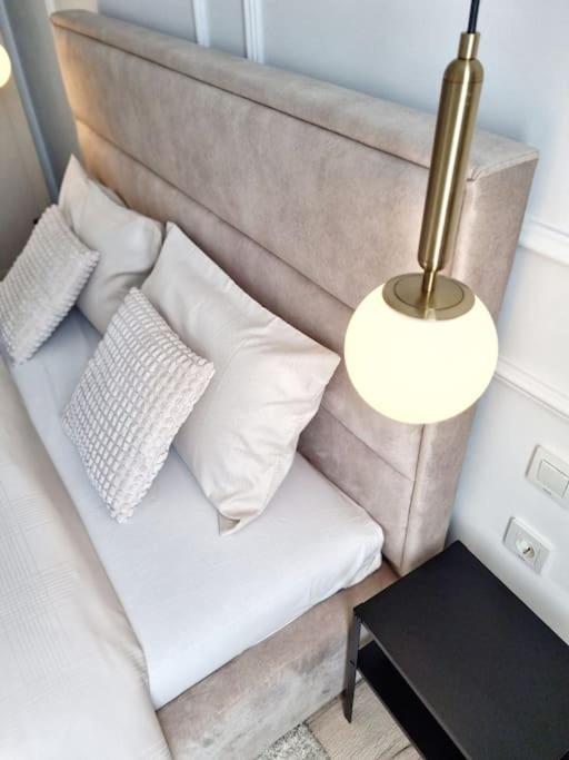 Central Park Apartments Бйеловар Екстериор снимка